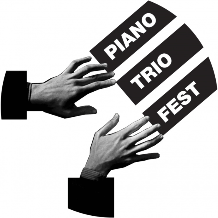 zwei Hände spielen auf drei stilisierten Klaviertasten mit dem Schriftzug Piano Trio Fest