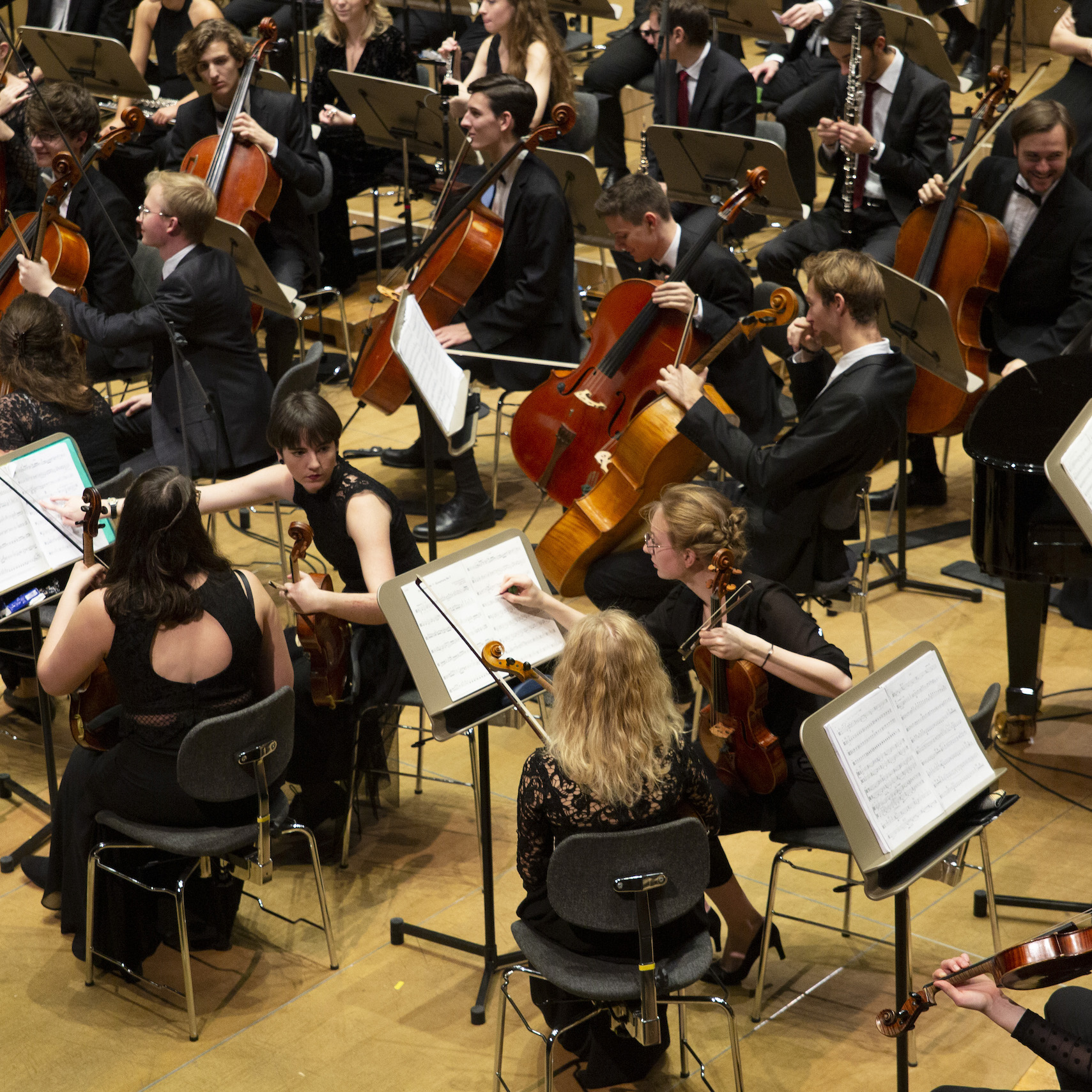 Teil des Schweizer Jugendsinfonieorchesters während Auftritt